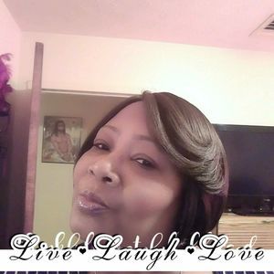 Meet your Posher, Deborah